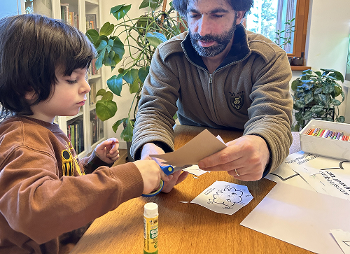 Build a House from Cardboard — made by the Catbears community